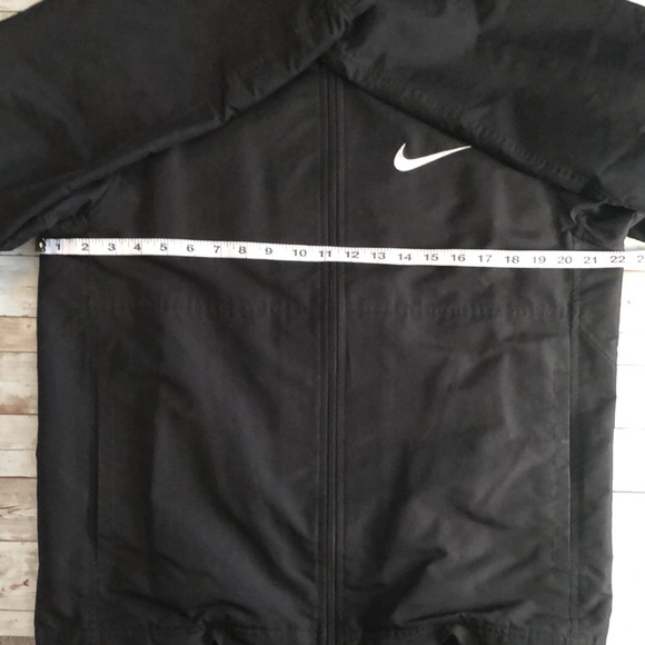Midweight Nike jacket - Picture 11 of 13